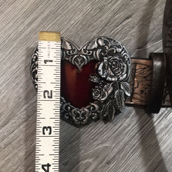 Red Heart Enamel Buckle Belt size M - Picture 7 of 8
